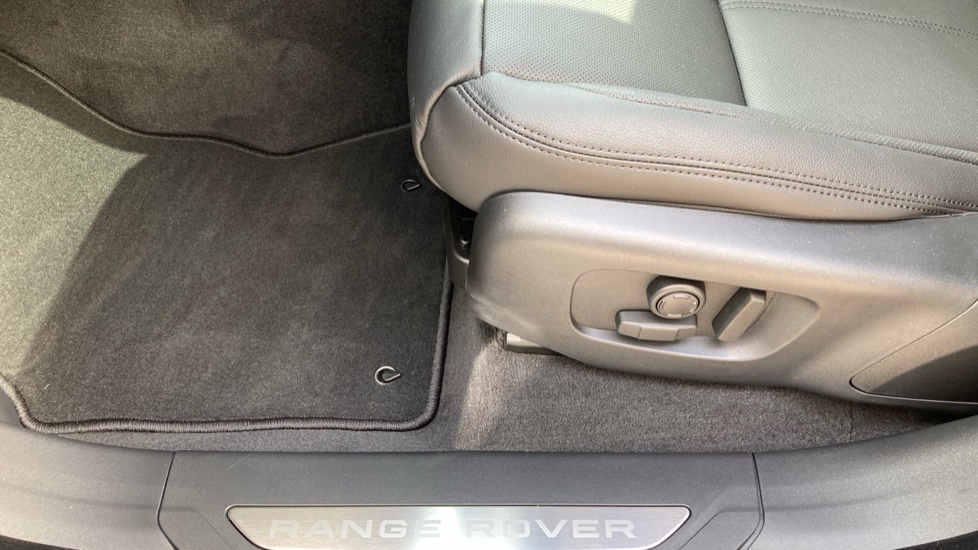 Land Rover Range Rover Velar 2.0 P400e Dynamic Se Estate Grey #40