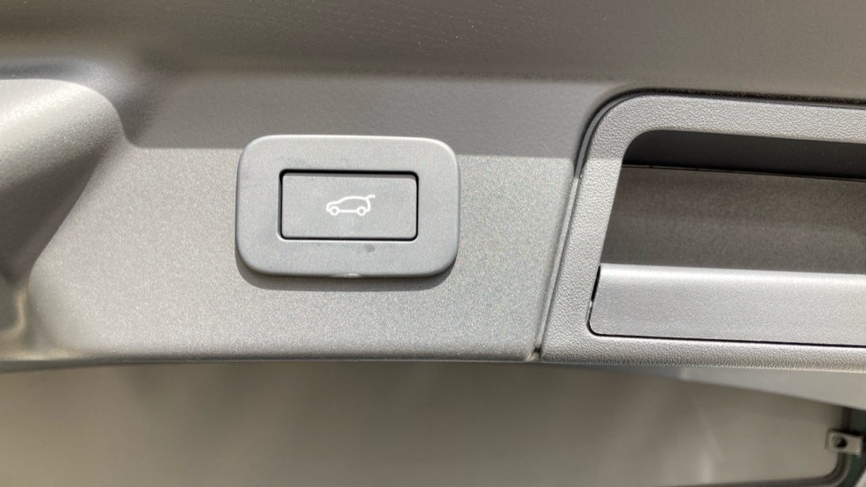 Land Rover Range Rover Velar 2.0 P400e Dynamic Se Estate Grey #38