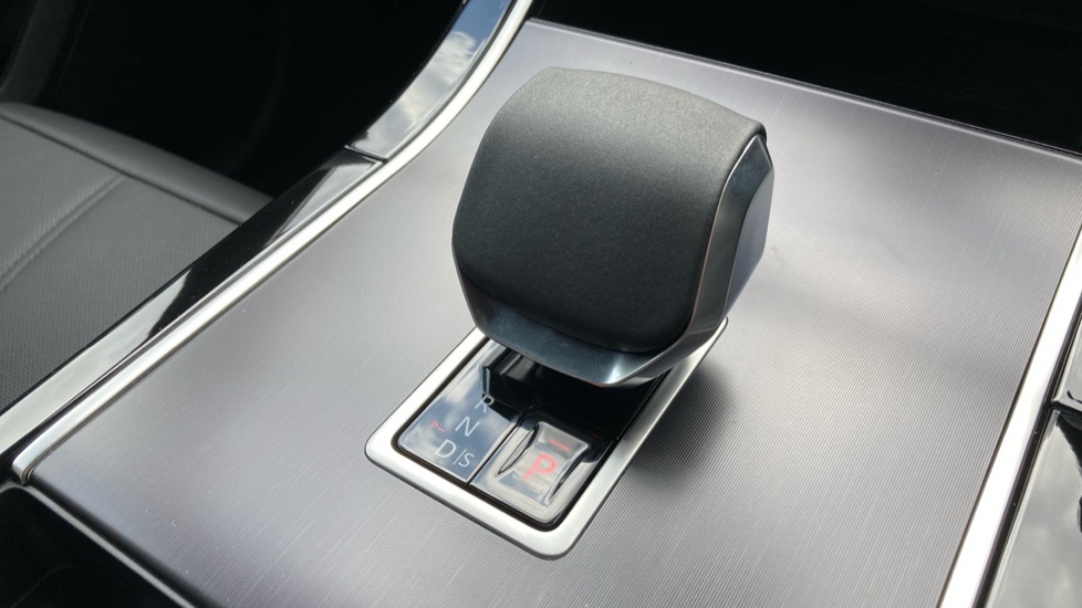 Land Rover Range Rover Velar 2.0 P400e Dynamic Se Estate Grey #13