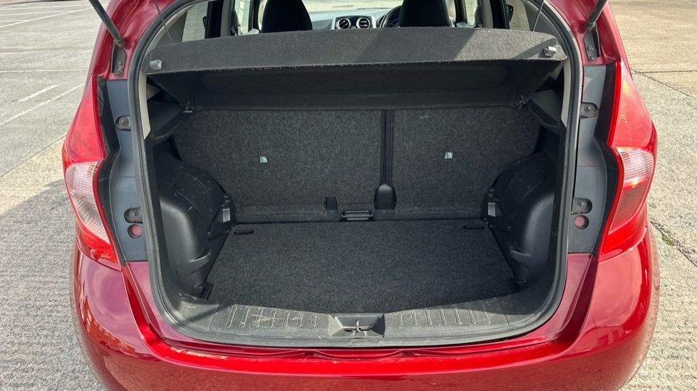 Nissan Note Acenta Premium Red #4
