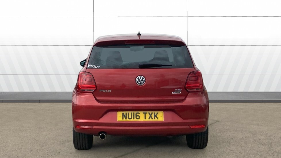 Volkswagen Polo Match Red #6