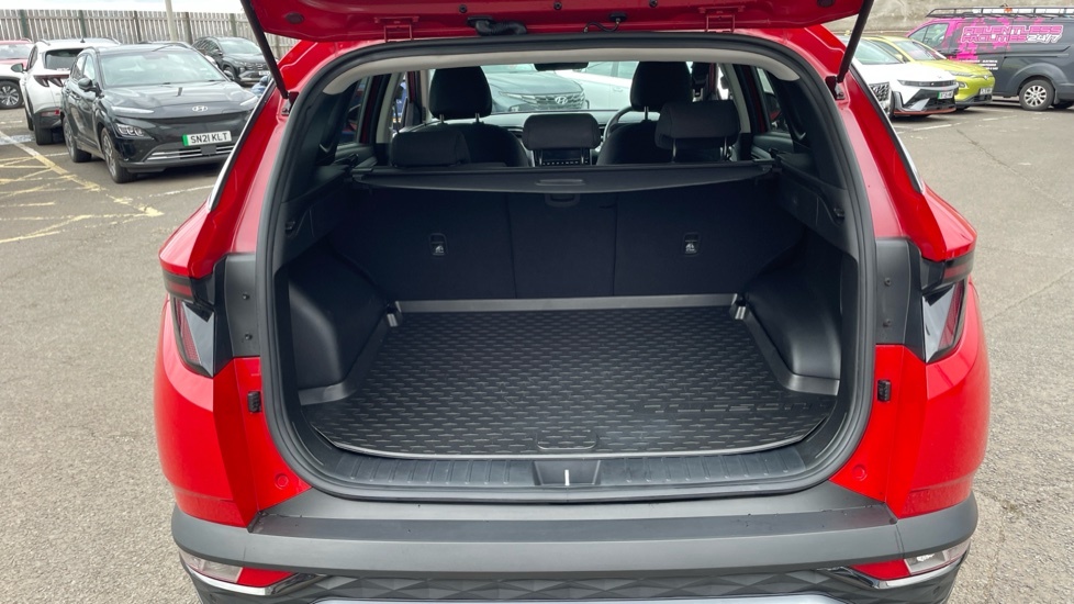 Hyundai Tucson Premium Red #4