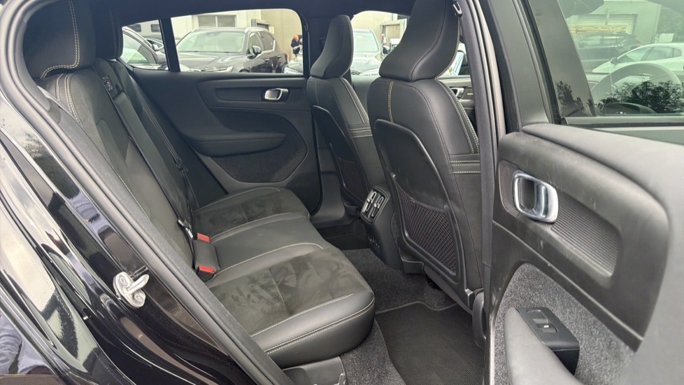 Volvo C40 Ultimate Blue #6