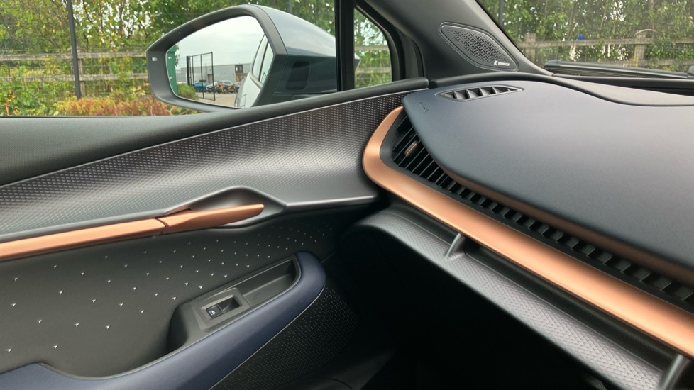 Cupra Tavascan 210Kw V1 77Kwh 2024 Blue #32