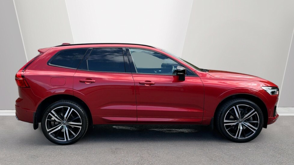 Volvo XC60 R Design Pro Red #3