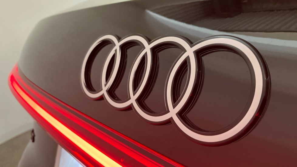 Audi Q5 2.0 Tdi Quattro Edition 1 S Tronic Sv Black #28