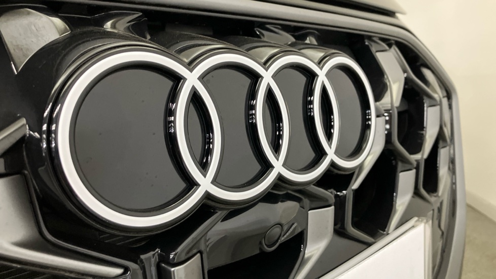 Audi Q5 2.0 Tdi Quattro Edition 1 S Tronic Sv Black #33