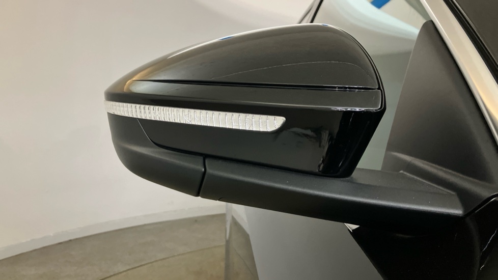 Audi Q5 2.0 Tdi Quattro Edition 1 S Tronic Sv Black #31