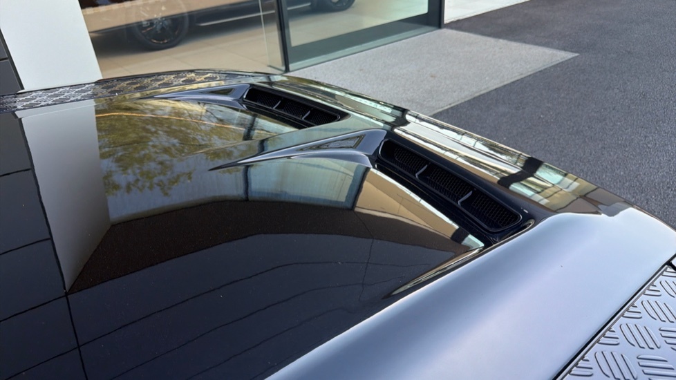 Land Rover Defender 90 3.0 D200 Hard Top Green #23