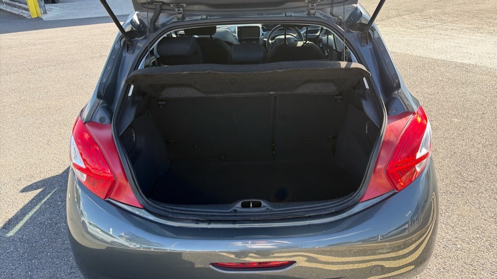 Peugeot 208 Allure Grey #4