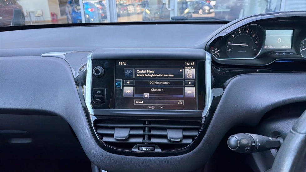 Peugeot 208 208 Style Black #28