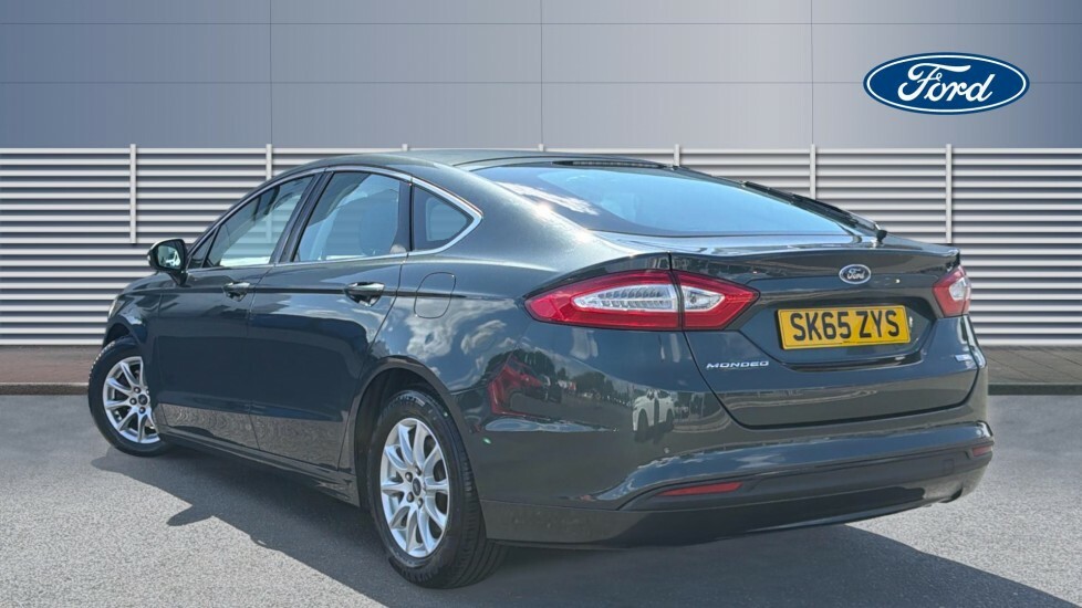 Ford Mondeo Zetec Green #2