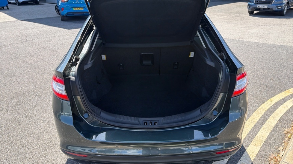 Ford Mondeo Zetec Green #4