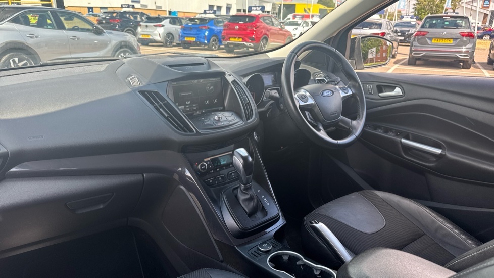 Ford Kuga 2.0 Tdci Titanium 2Wd Euro 6 Ss 2016 Black #9