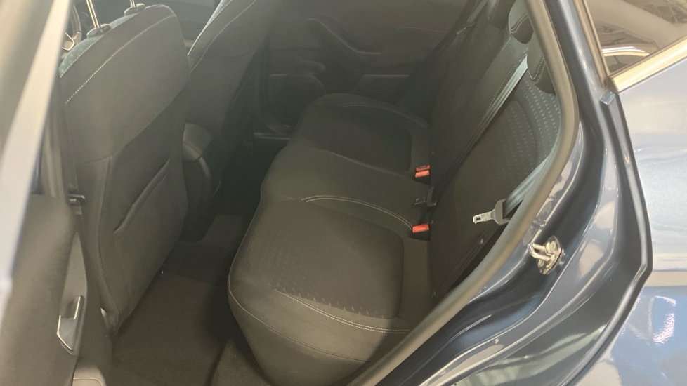 Ford Fiesta Fiesta Vignale T White #15