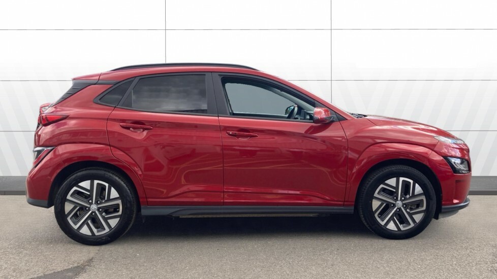 Hyundai Kona Premium Red #5