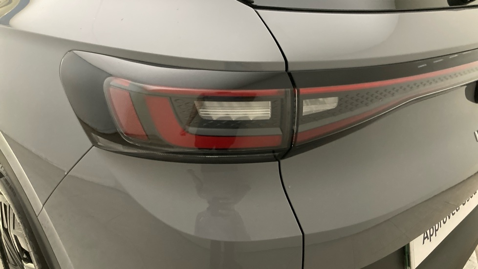 Volkswagen ID.4 210Kw Match Pro 77Kwh Black #35