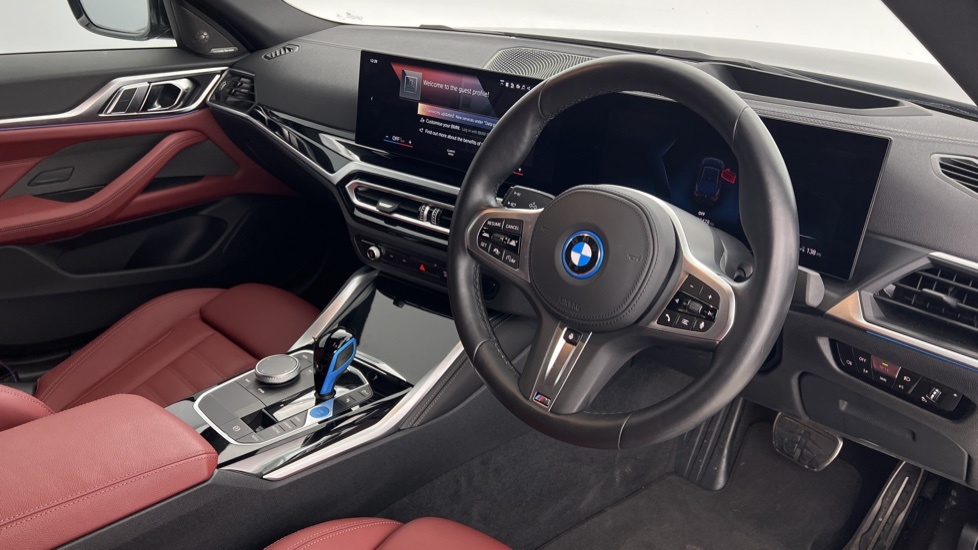 BMW i4 M Sport Black #6