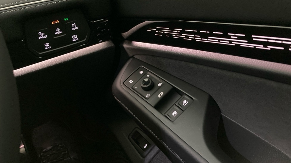 Volkswagen ID.7 210Kw Match Pro S Plus 86Kwh Grey #29