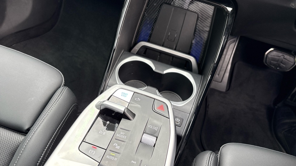 BMW iX1 150Kw Edrive20 M Sport 65Kwh Blue #10