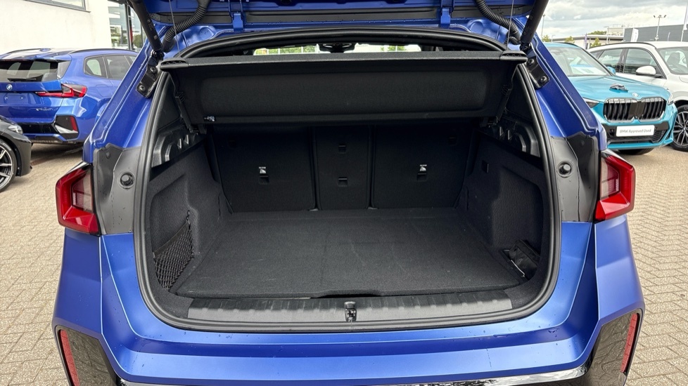 BMW iX1 150Kw Edrive20 M Sport 65Kwh Blue #13