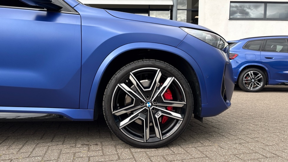 BMW iX1 150Kw Edrive20 M Sport 65Kwh Blue #14