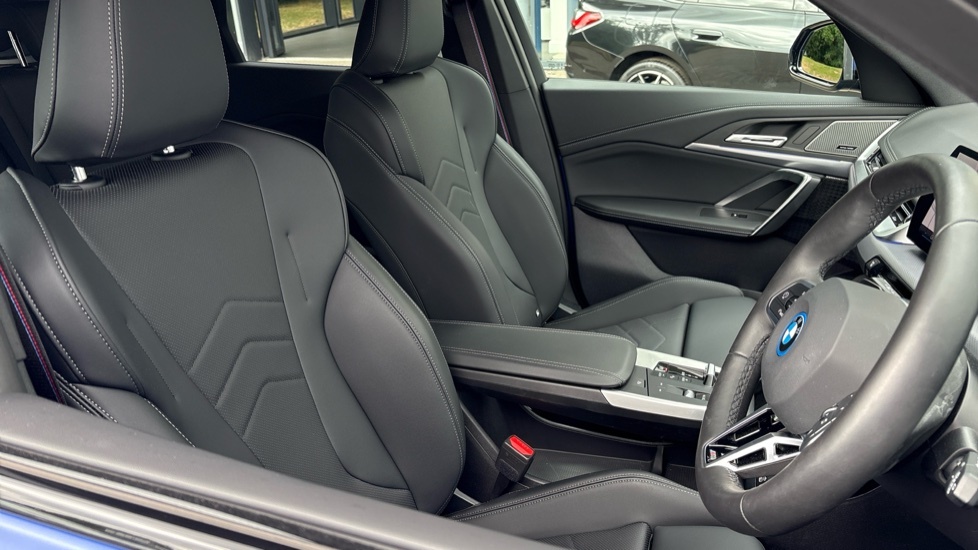 BMW iX1 150Kw Edrive20 M Sport 65Kwh Blue #11