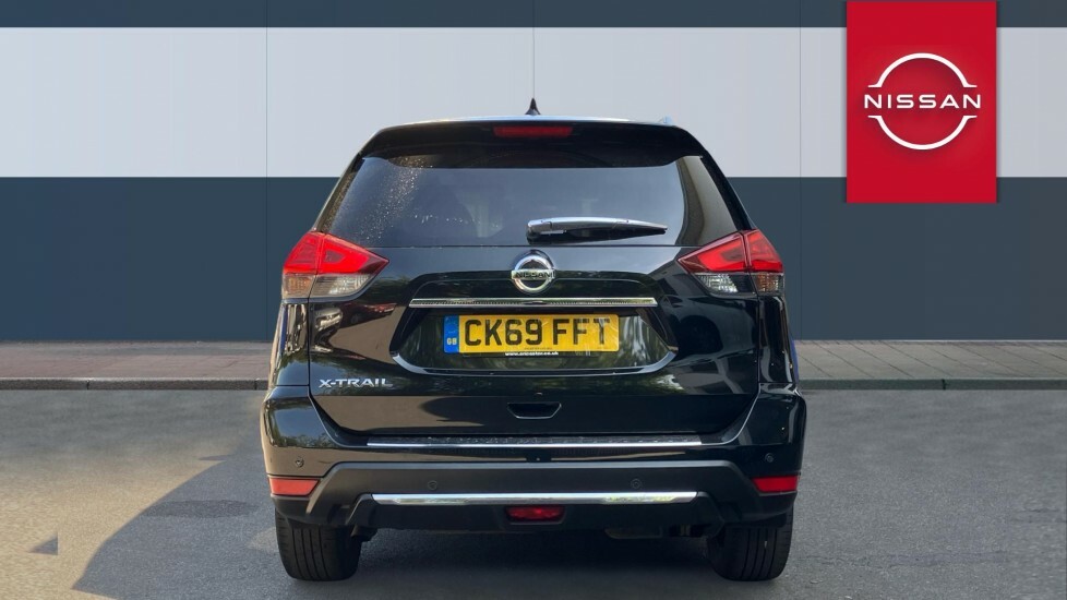 Nissan X-Trail Tekna Black #6
