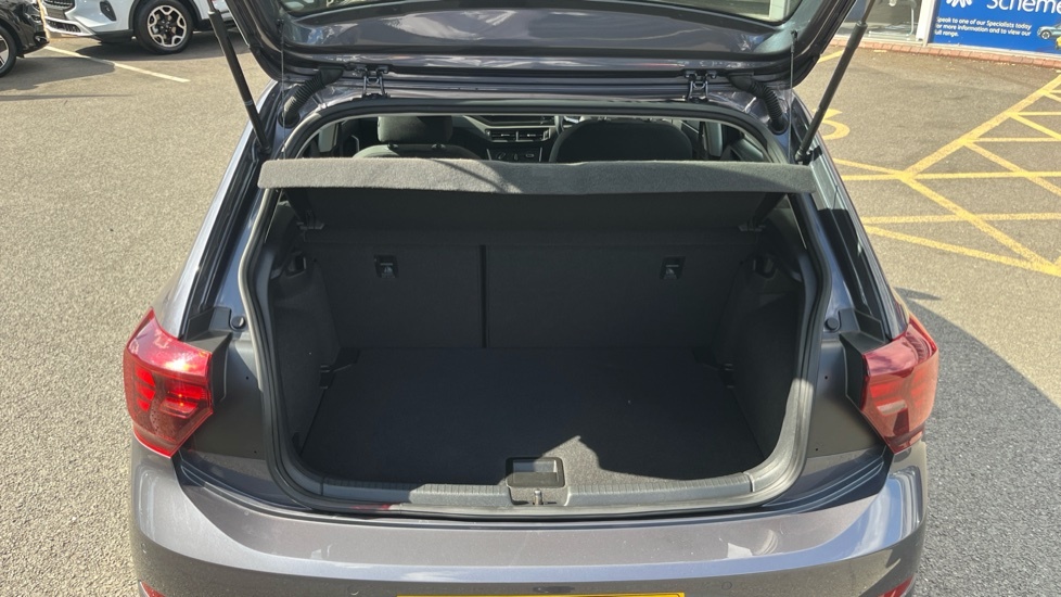 Volkswagen Polo Life Grey #4