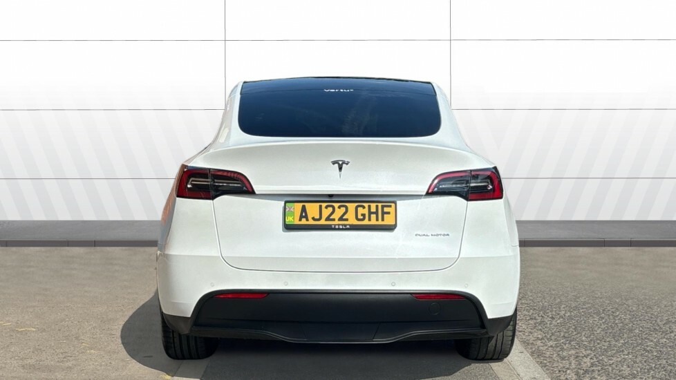 Tesla Model Y Long Range AJ22GHF White #6