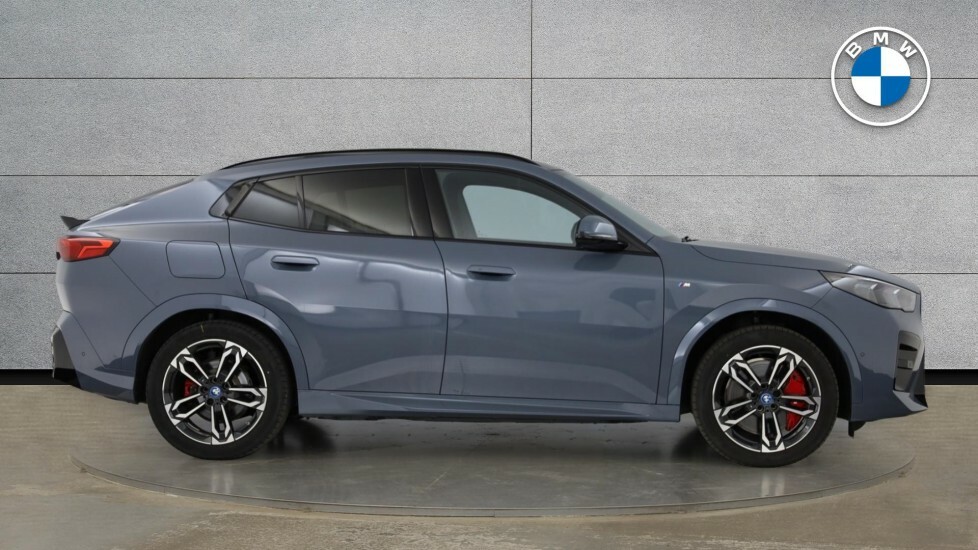 BMW iX2 Shadow Edition #3