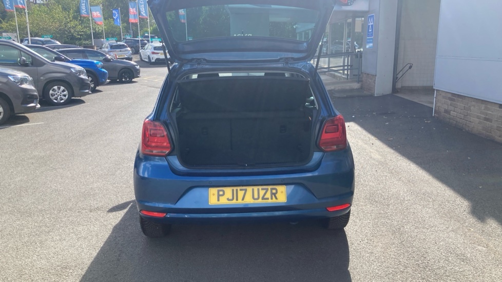 Volkswagen Polo Match Blue #4