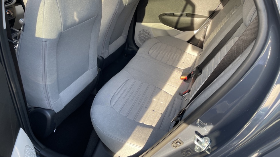 Hyundai I10 Mpi Se Connect Grey #16
