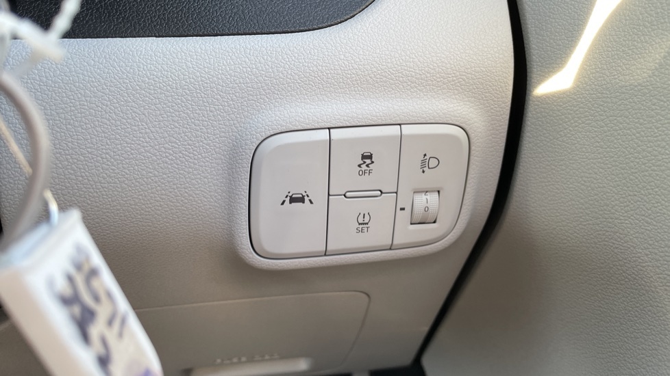 Hyundai I10 Mpi Se Connect Grey #30