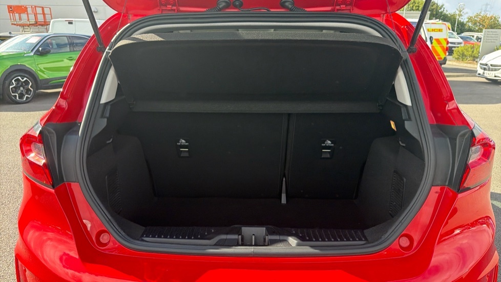 Ford Fiesta Trend Red #4