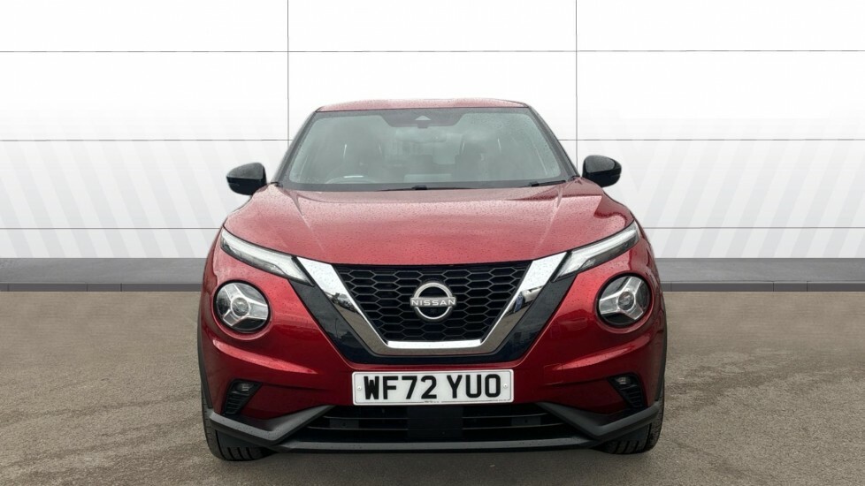 Nissan Juke Tekna Red #3