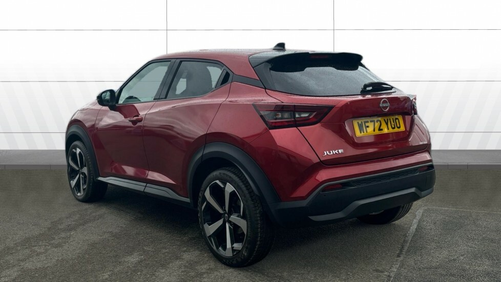 Nissan Juke Tekna Red #2