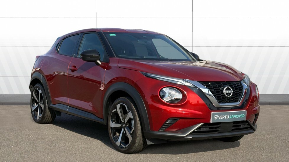 Nissan Juke Tekna Red