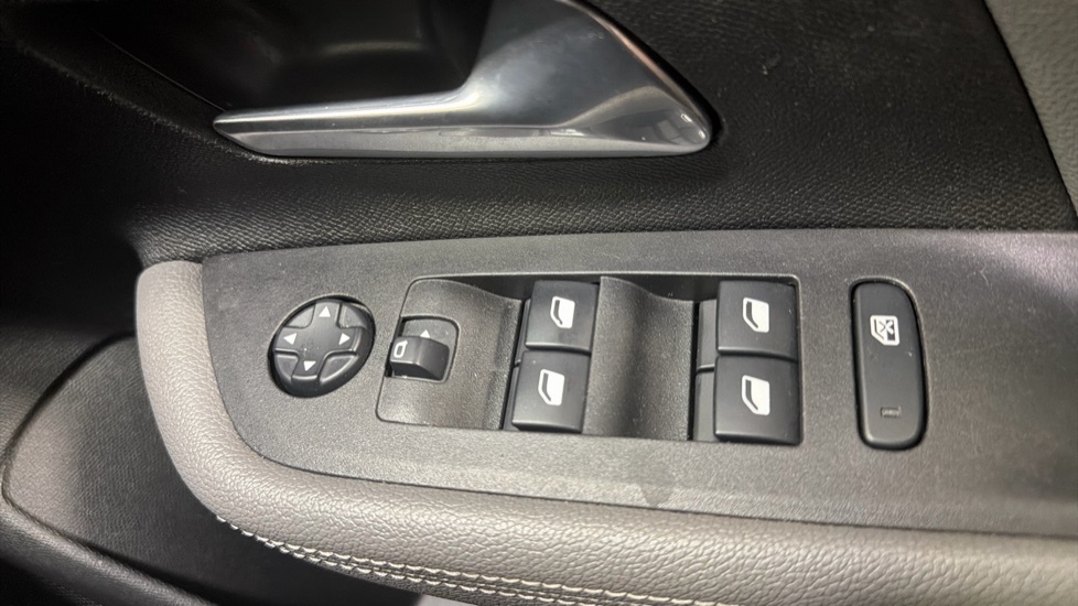 Vauxhall Mokka 1.2 Turbo 100 Elite Nav Premium Green #37