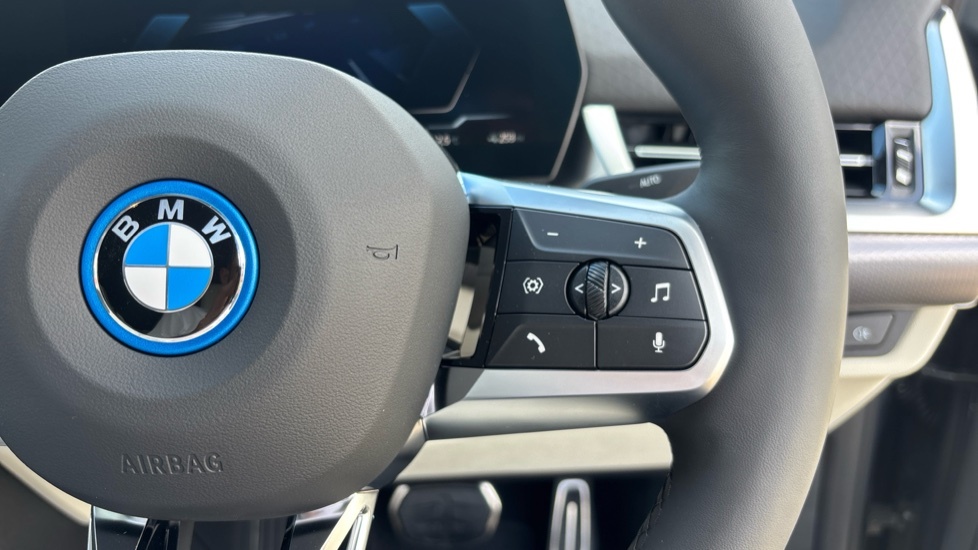 BMW iX2 230Kw Xdrive30 M Sport 65Kwh Grey #17