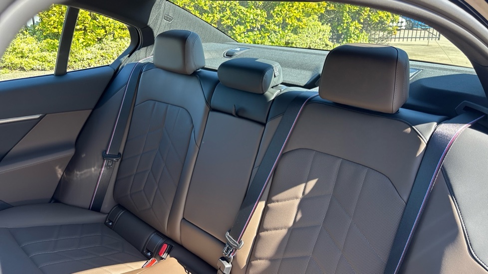 BMW 5 Series 550E Xdrive M Sport Pro Techcomfort Black #12