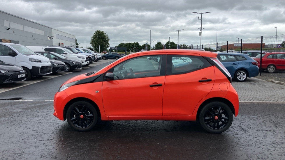 Toyota Aygo X X 1.0 Vvt-i Red #24