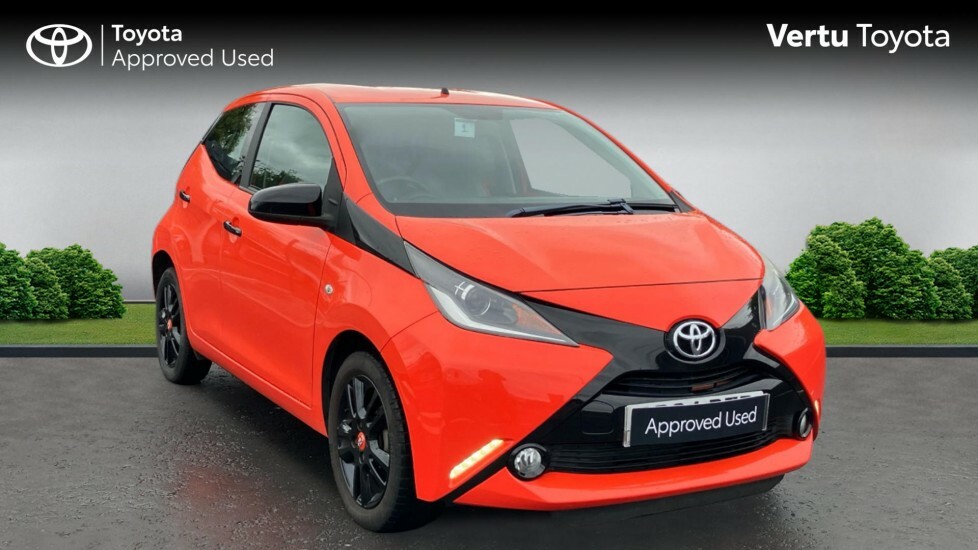 Toyota Aygo X X-cite 2 Orange