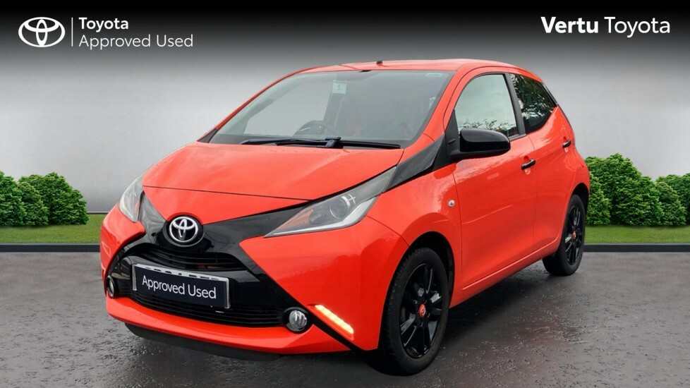 Toyota Aygo X X-cite 2 Orange #3