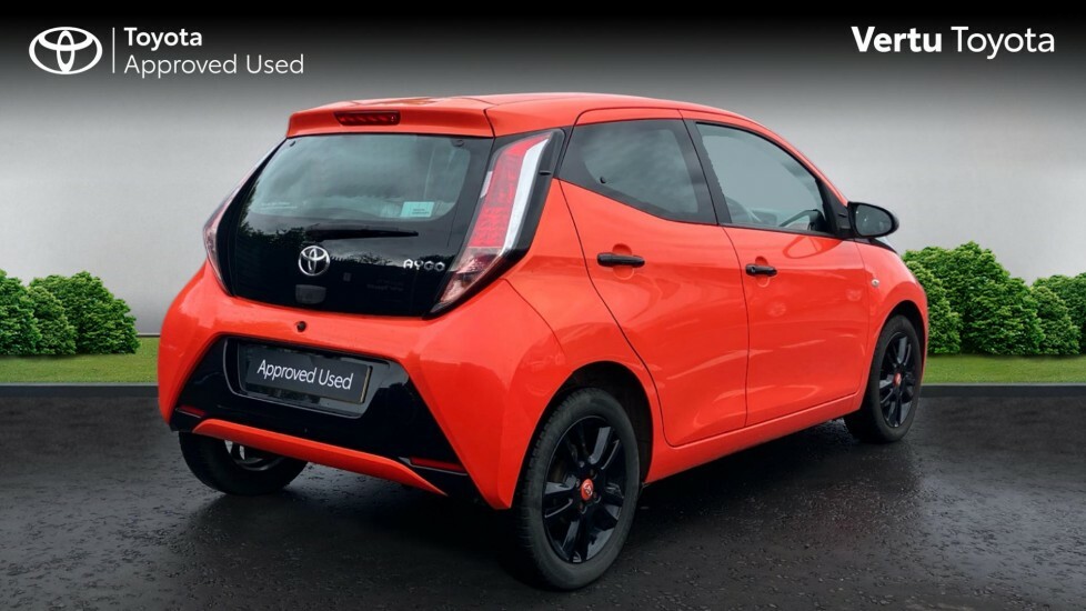 Toyota Aygo X X-cite 2 Orange #2