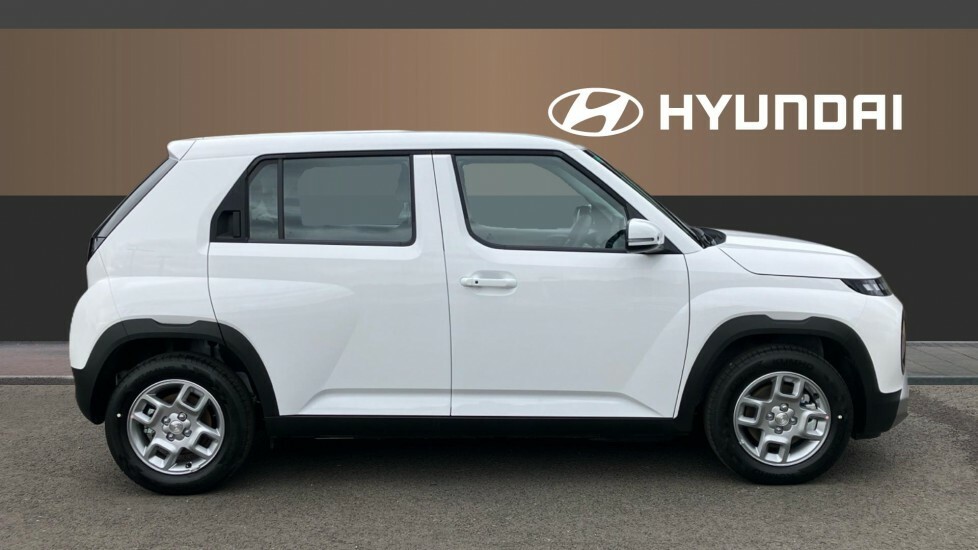 Hyundai Inster 01 White #5