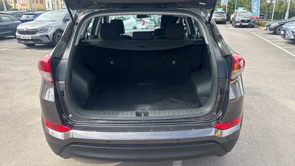Hyundai Tucson Se Grey #4