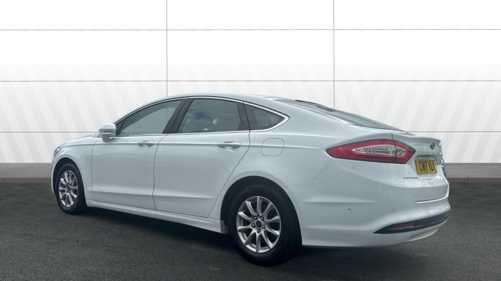 Ford Mondeo Titanium White #2