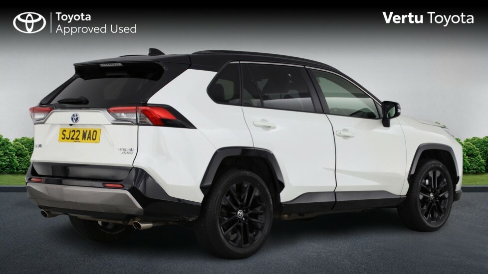 Toyota Rav 4 Dynamic SJ22WAO White #2