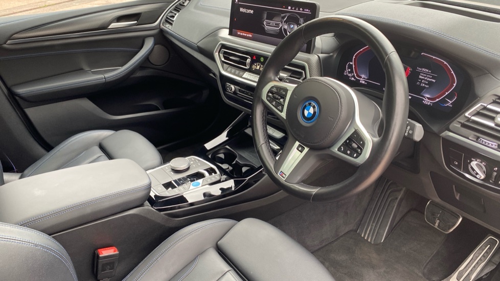 BMW iX3 M Sport Pro Blue #6